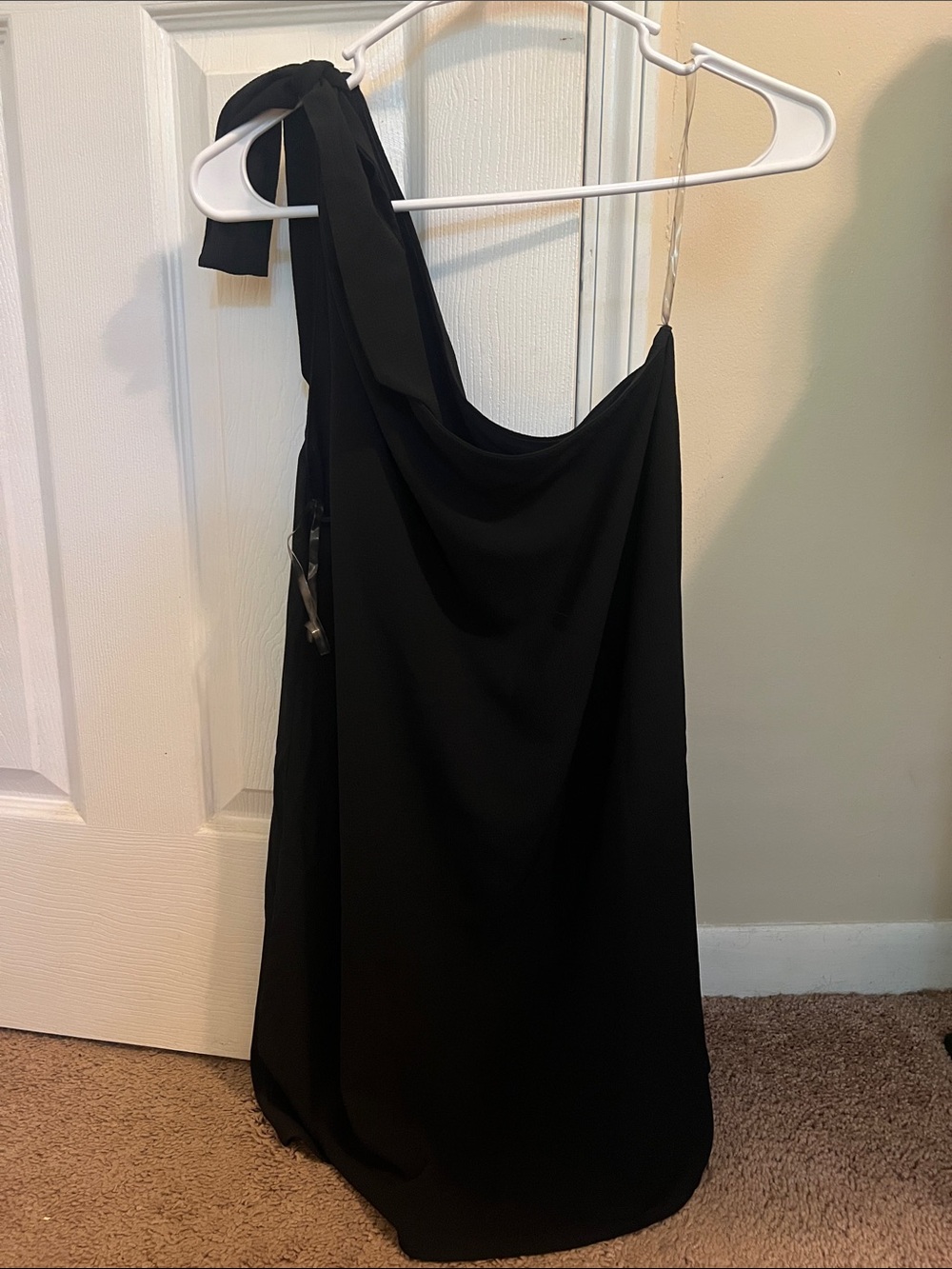 Elegant One-Shoulder Black Women's Dress